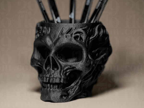 Skull Shaped Holder / Organizer