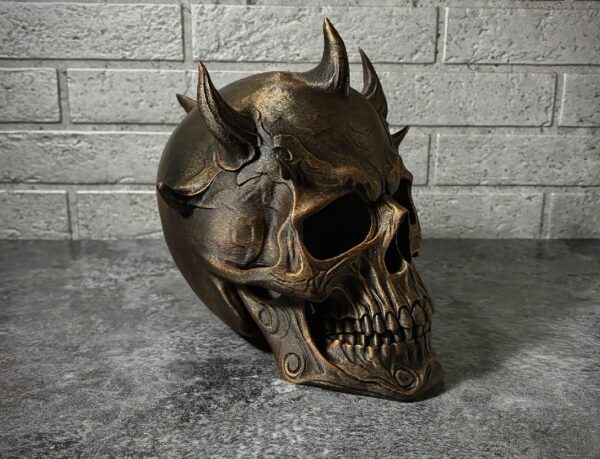 Screenshot_20251212-175129_Bambu Handy~2 The Horned Skull - Headphone Stand